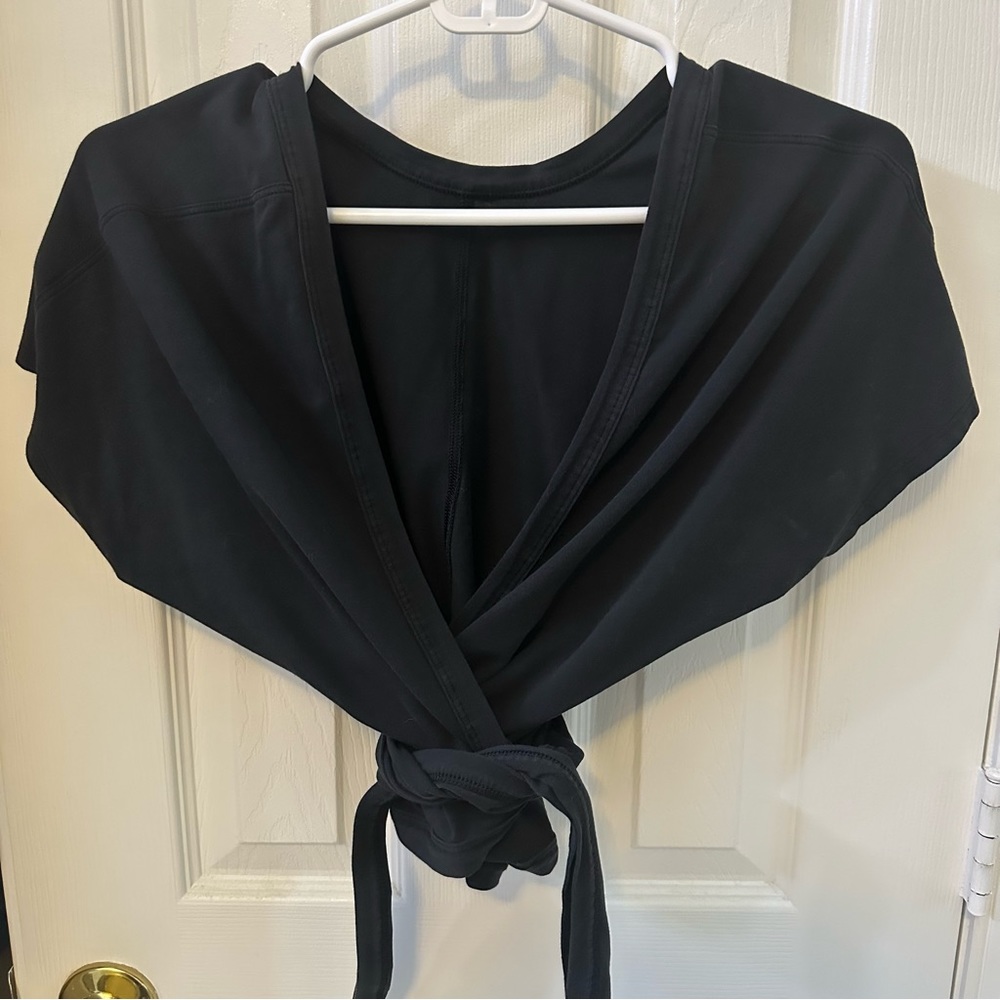 Lululemon Cropped Wrap Tee